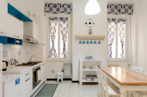 ALTIDO Charming Apt for 4 in Historical Centre of Genoa